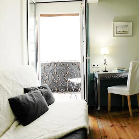 ゲストハウス Quebra Luz コインブラ