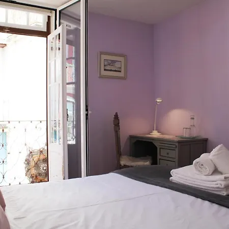 Guest house Quebra Luz 4*