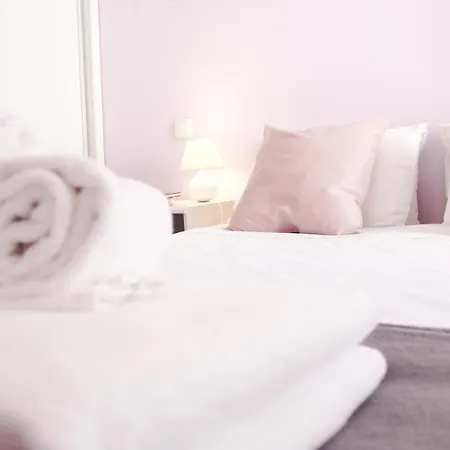 ゲストハウス Quebra Luz コインブラ