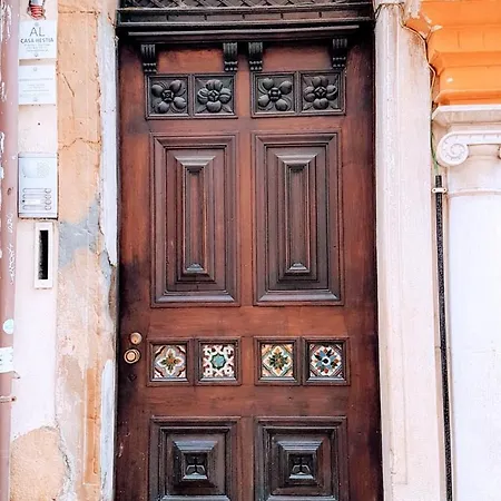 ゲストハウス Quebra Luz