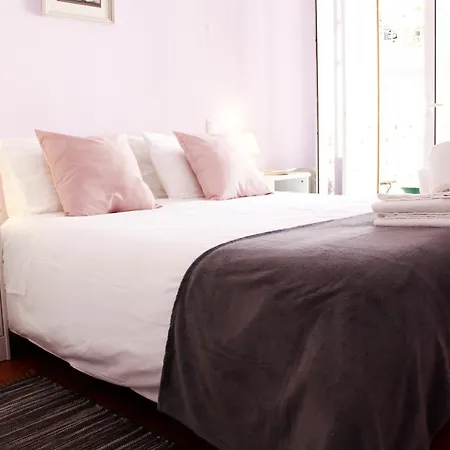 Guest house Quebra Luz 4*