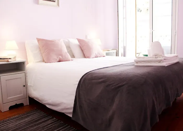 Guest house Quebra Luz 4*